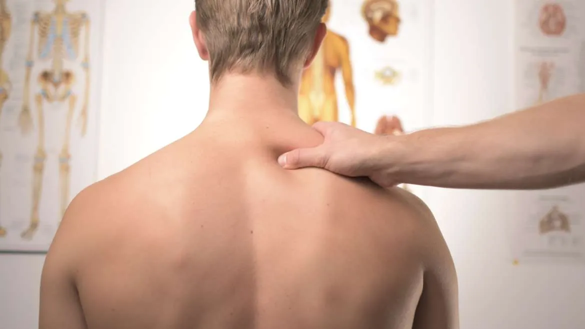 Tecnica osteopatica — trattamento spalla